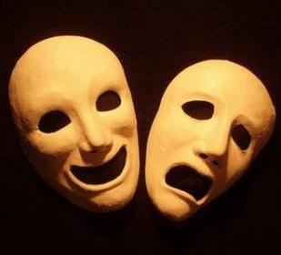 A Verdadeira Face - A Máscara da Tragédia (Crônica Oficial) Mascaras-gregas